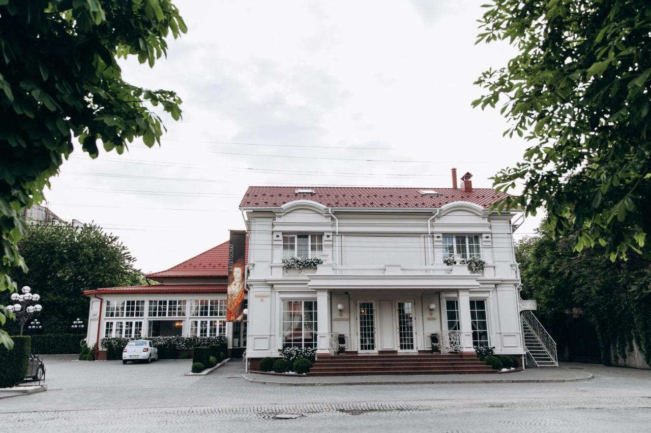 Hotel Aristocrat Černovice Exteriér fotografie