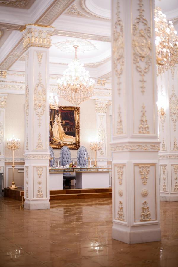 Hotel Aristocrat Černovice Exteriér fotografie
