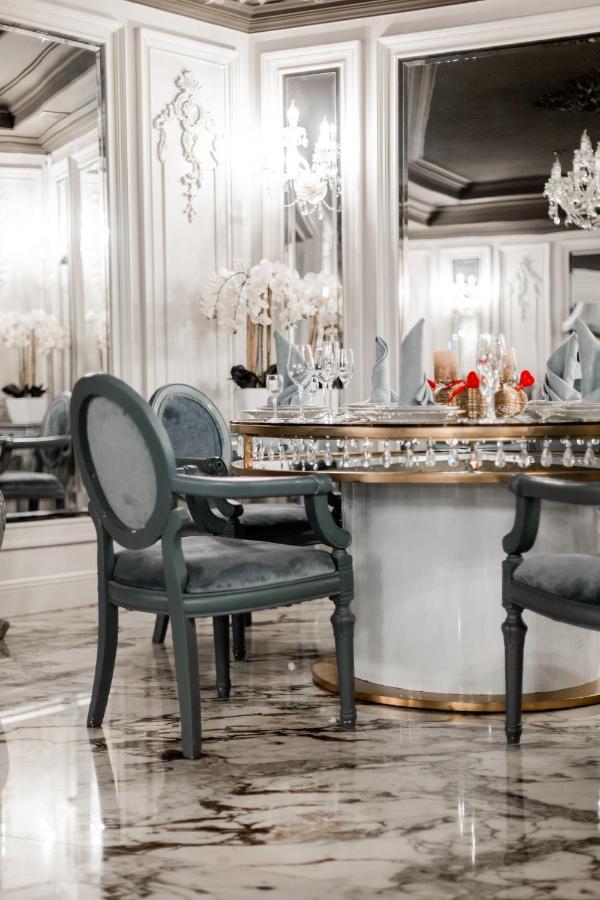 Hotel Aristocrat Černovice Exteriér fotografie