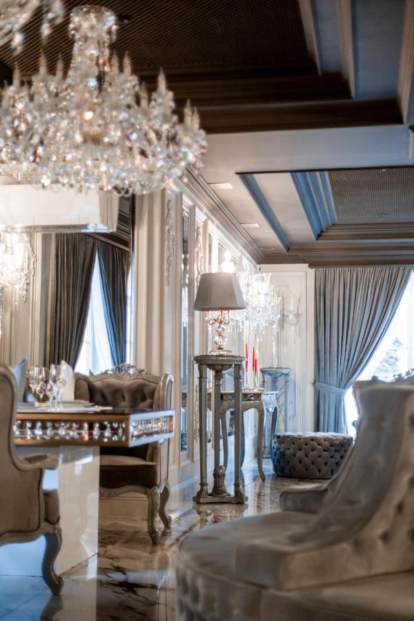 Hotel Aristocrat Černovice Exteriér fotografie
